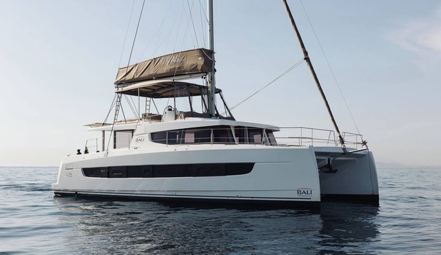 Sun-Kissed Sailing Adventure in Islas Cícladas, Mykonos