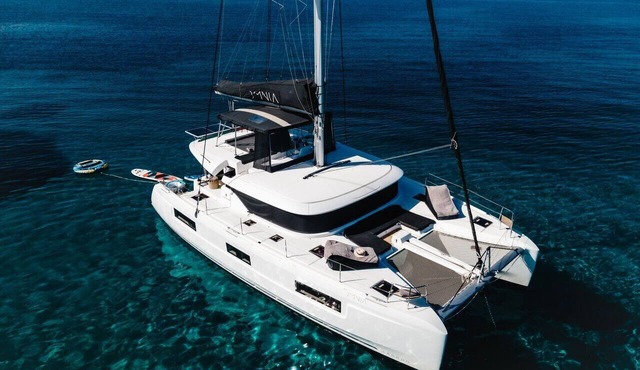 Sun-Kissed Sailing Adventure in Islas Sarónicas