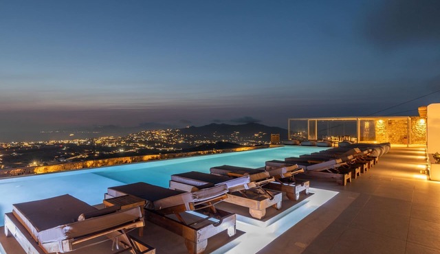 Sunset Hill Suites