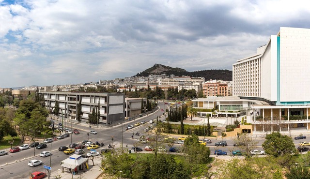 Superb serviced flat for 6 in the heart of Athens with view of Lycabettus Hill