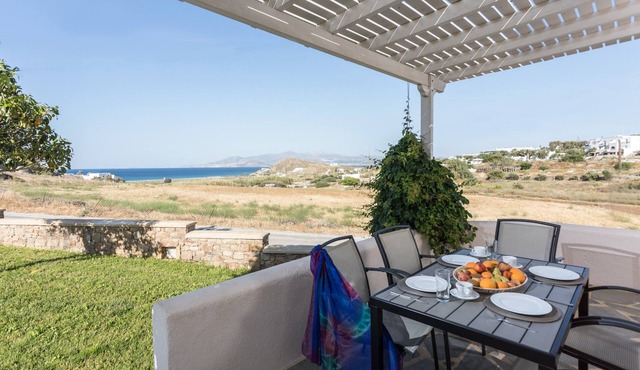 SUPERIOR DELUXE SEA VIEW VILLA | ILIADA VILLAS