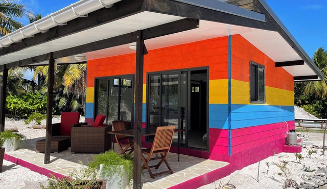 Tanahere, independent air-conditioned bungalow.