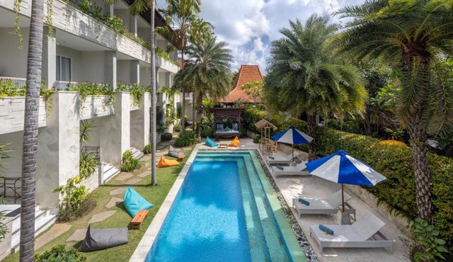 Tapa Tepi Kali Canggu