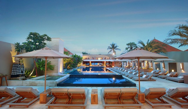 The Bandha Hotel & Suites