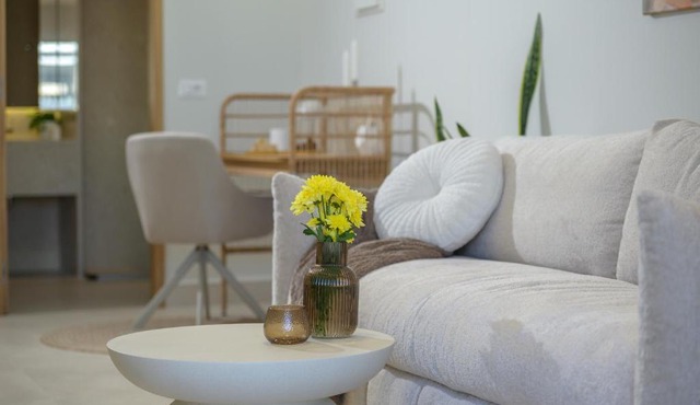 THE CHARM - Premium Central Stays