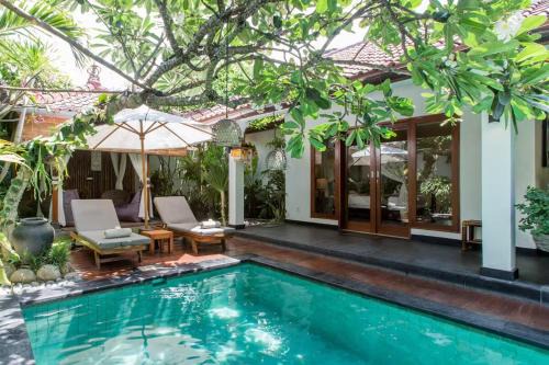 The Clovewood Villa