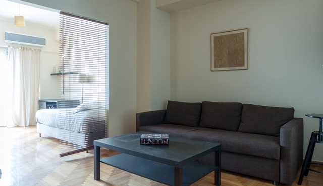 The Funky Rabbit 1BR central Athens apt by JJ Hospitality-