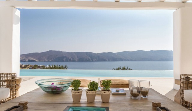 The Margi Villa Mykonos,Εlegant Retreat 5min from Beach w/Butler & Security