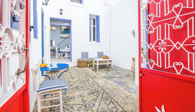 The Red Door in Koskinou