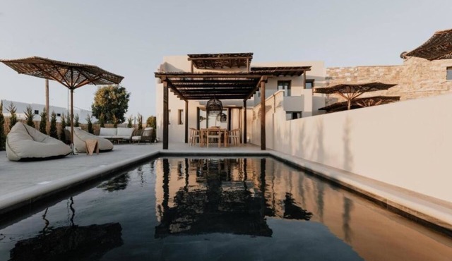 Three-Bedroom Junior Villa with Private Pool V1