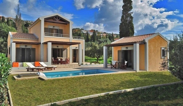 Three-bedroom luxury villa with private pool near Argostoli