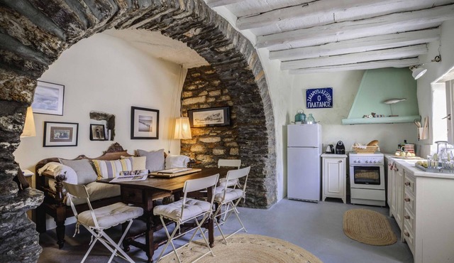 Tinos experience: the house