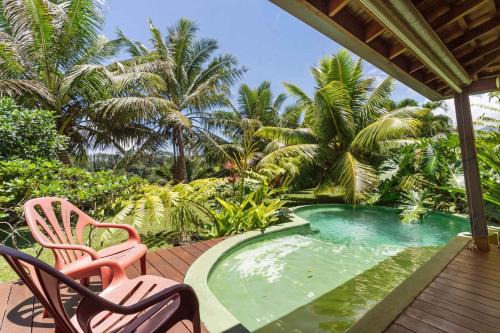 Tropical 2BR Bungalow with Private Pool