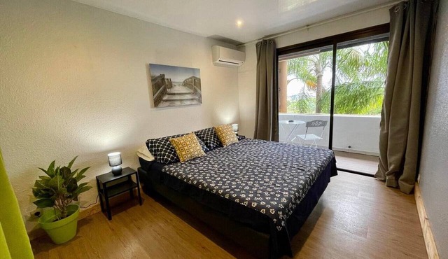Tunui City Apartment - Quiet & Pool