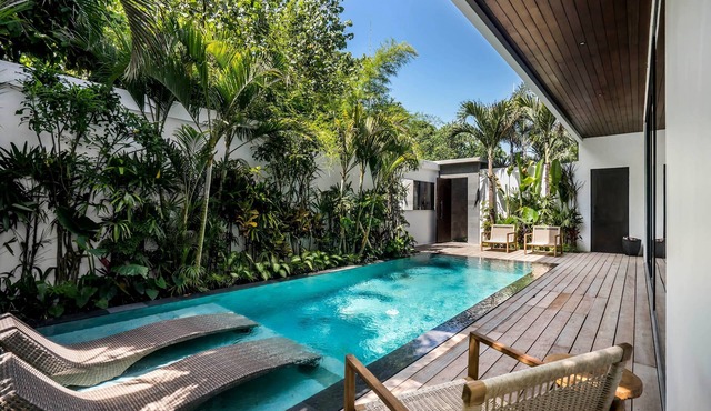 Umayam Luxury Townhouse 7 by Alfred in Bali - New Modern Luxury 3BR w Pool Near Pererenan Beach