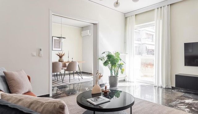 Upscale 3BR Apartment in Chalandri by UPSTREET
