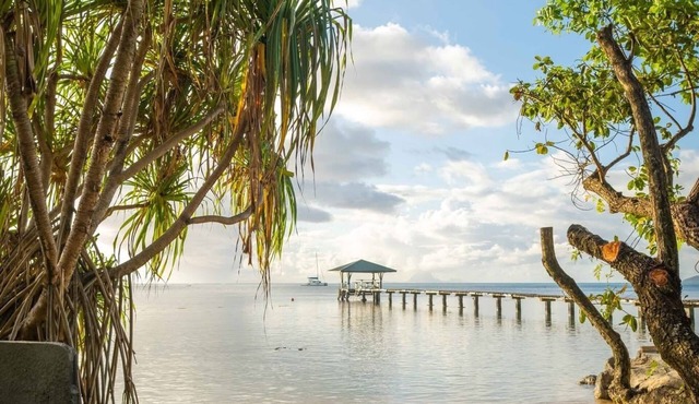 Vahine Ori Lodge - Private Beach