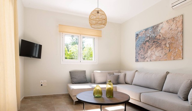 Vasilopoulos Residences - Villa Chloe