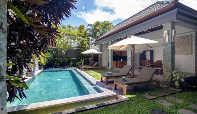Verano 2,4-8BR sleeps 8-16 mins walk to Echo Beach