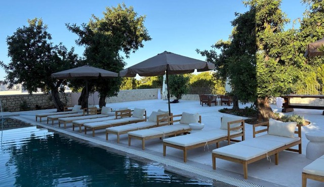Vila Beyond a Helena Luxus property