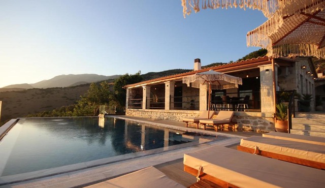 Villa ACROPOLIS
