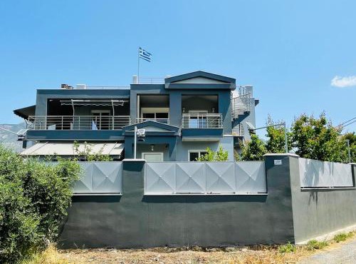 Villa Acropolis by the sea