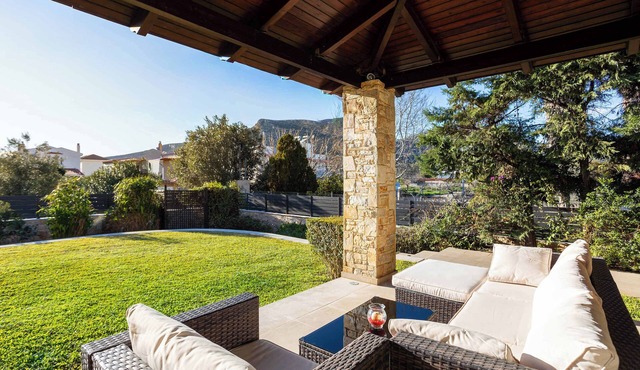 Villa Amorata - Schinias Private Garden Retreat