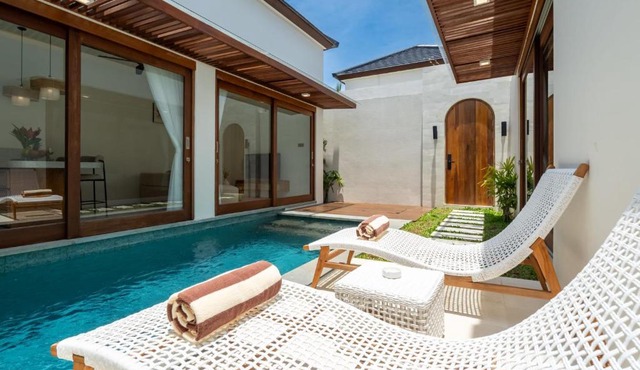 Villa Arunika by Elysian - Brand New 1BR Villa with Private Pool in Kerobokan