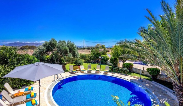 Villa Avra by Villa Plus