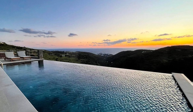 Villa Calitha, Divine Sea Views, Private Infinity Pool, Furnished Terrace,.