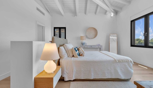 Villa Calma a Beachfront Luxury Retreat, Villa