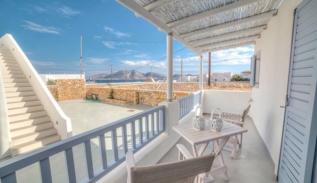Villa 'Calypso' with Private Terrace, Wi-Fi and Air Conditioning