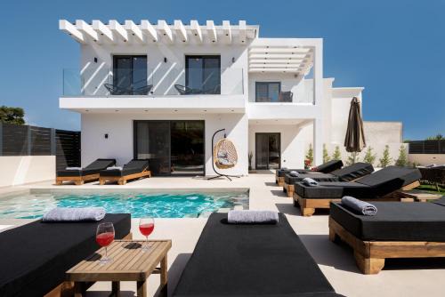 Villa Dreamscape - Elegant Stay with Private Pool by Villa Mana Gers