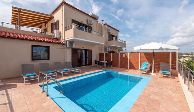 Villa Flora - Pýrgos Psilonérou ,Crete