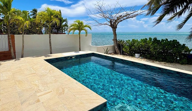 Villa Hereiti by ENJOY VILLAS/3 bdrm AC/3 bath/private pool and front lagoon