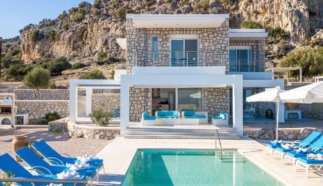 Villa Horatio - Four Bedroom Villa, Sleeps 8