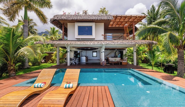 Villa Iti - 3BR Oceanfront Villa w/Beautiful Pool