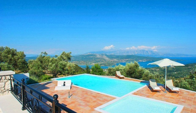 Villa Kallisto - Four Bedroom Villa, Sleeps 8