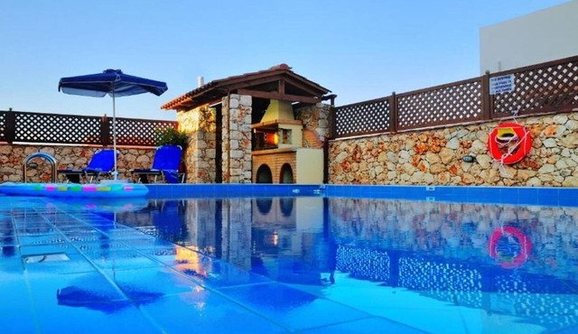 Villa Koules - Vacation villa with private pool in Crete, Greece