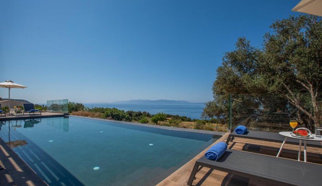Villa Lefka with Private Infinity Pool & Panoramic Sea Views
