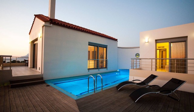 Villa Levantes - Ferienhaus in Mithimna mit Pool by Interhome