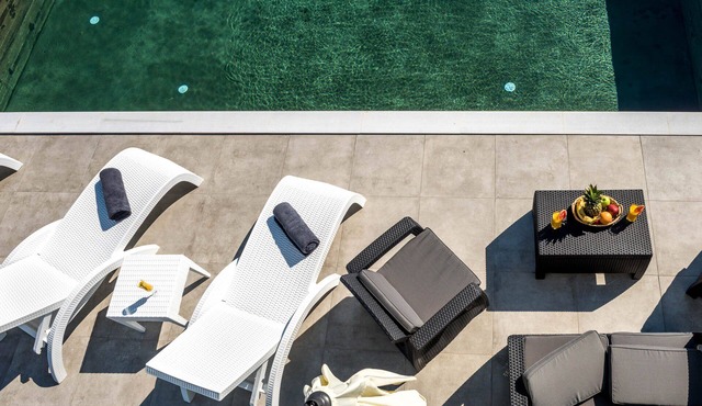 Villa Mare★3 BR★Private Pool★Sea Views★Free Parking
