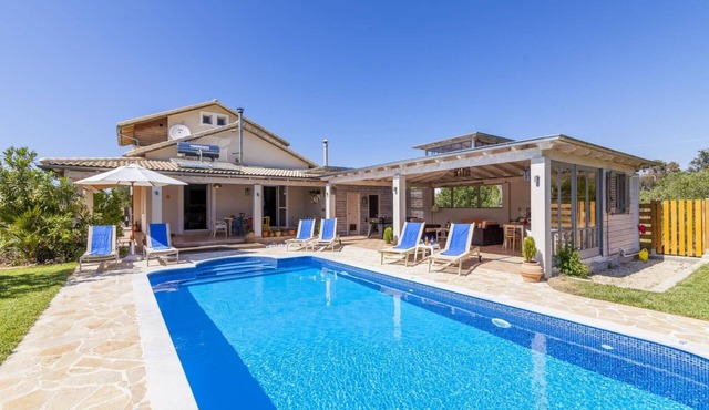 Villa Marilisa by Villa Plus