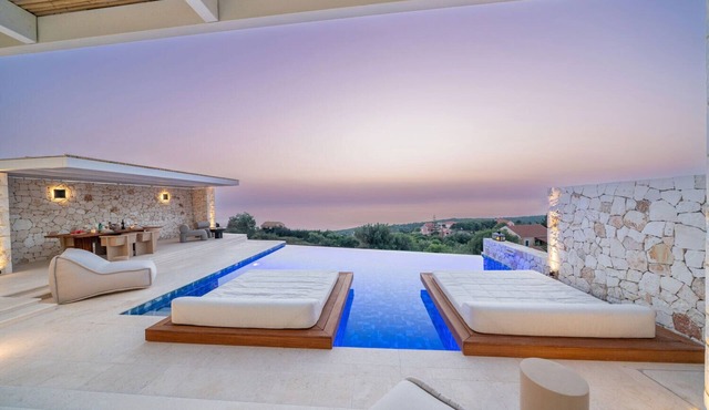 Villa Medea - Casta Diva Luxury Accommodation