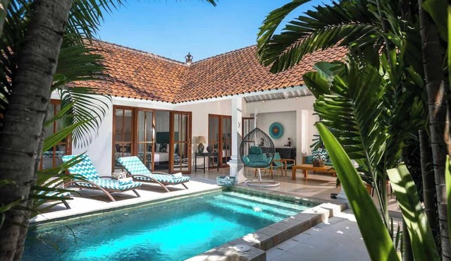 Villa Merah| Paradise 10Min walk to Seminyak Beach