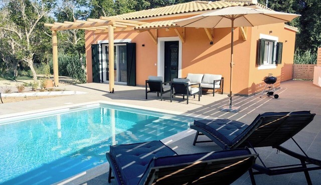 Villa Monteverde- Secluded Modern Villa in Nature