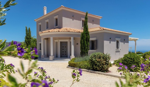 Villa Robola, a hidden gem nestled in the serene village of Mavrata.