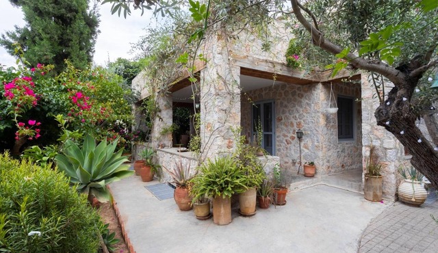Villa 'Spetses Estia Orloff' in the Gardens of Orloff Resort