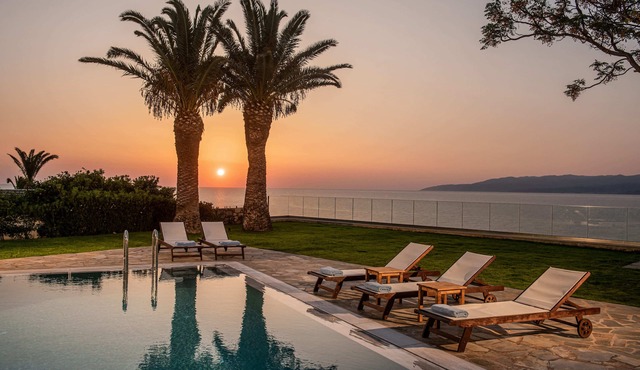Villa Sunrise Majestic Seaview with Private Pool in Hersonissos