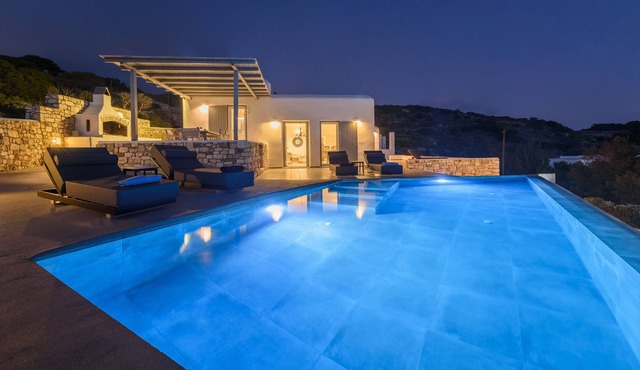 VILLA SUNSET PAROS-BRAND NEW HOME